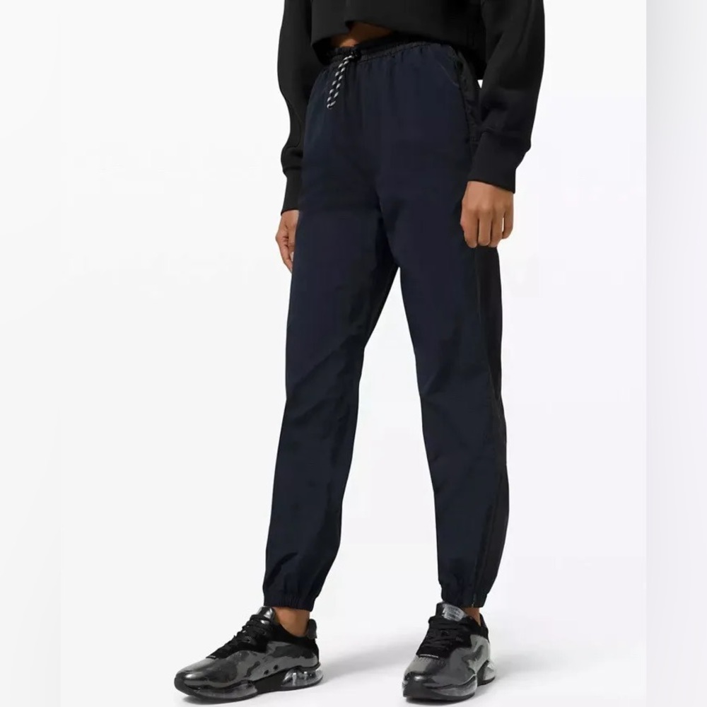 Lululemon Evergreen Track Pant True Navy / Black